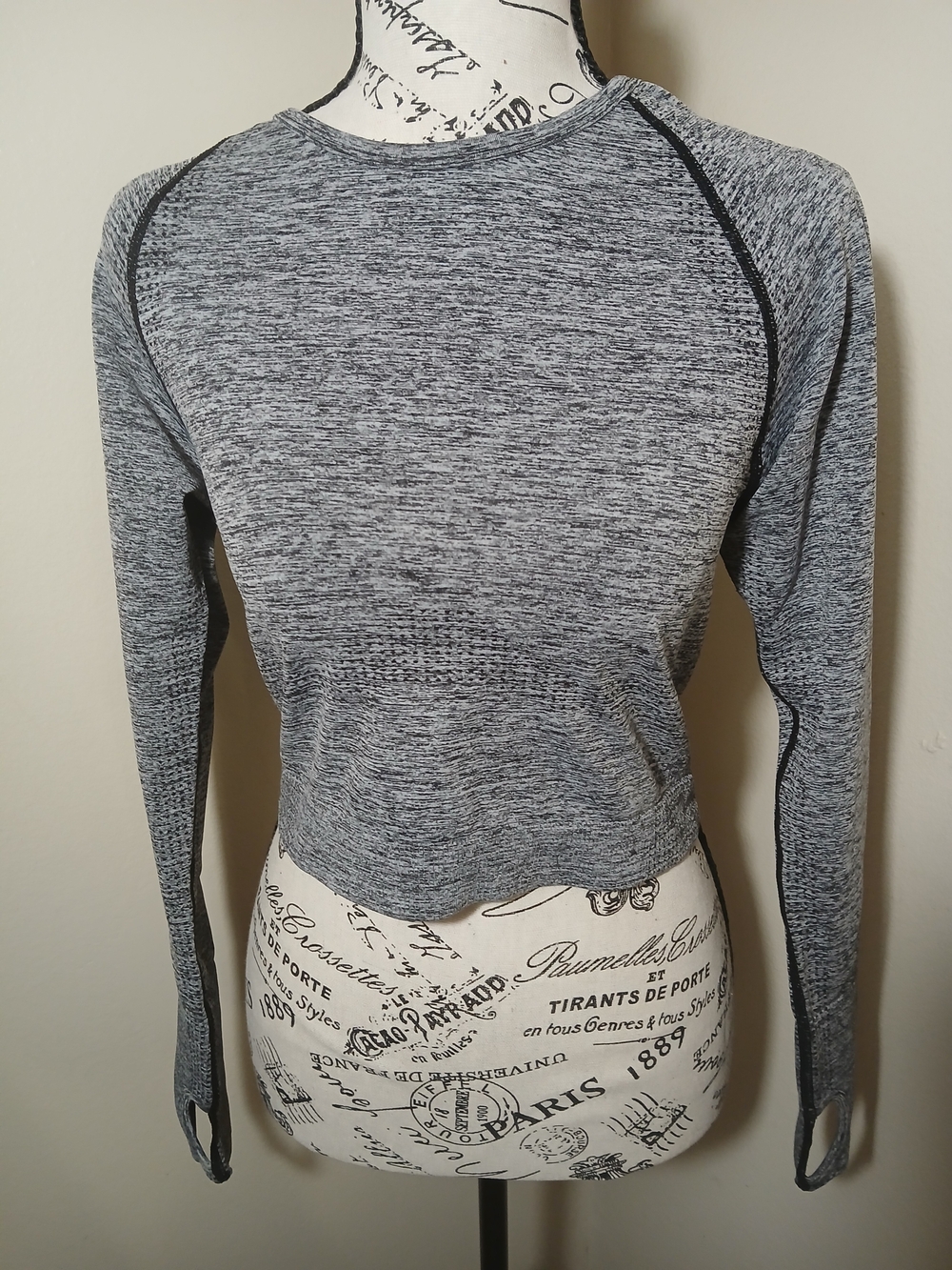 PINK Victoria's Secret Heathered Grey Long Sleeve Crop Top